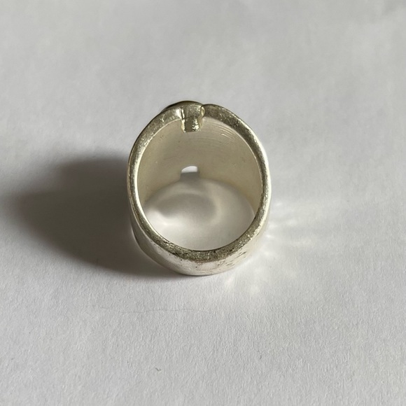 TJG Silver Toned Distressed Look Ring Size 8 - Picture 3 of 7